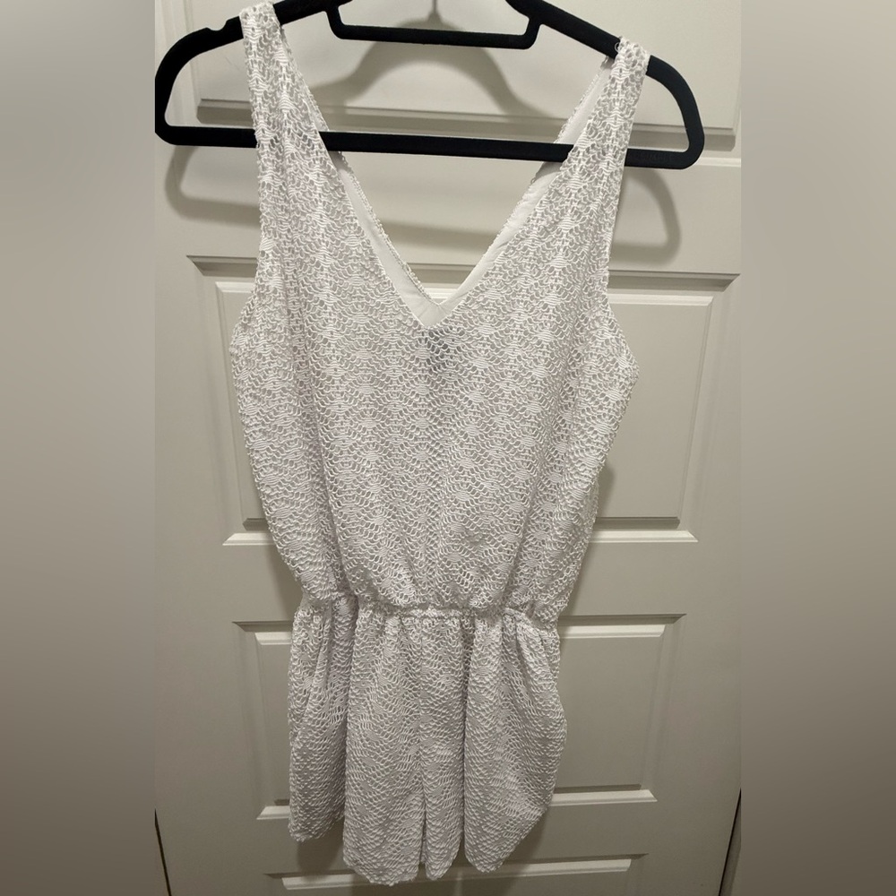 Aqua Crochet White Lined Romper. Size Small.